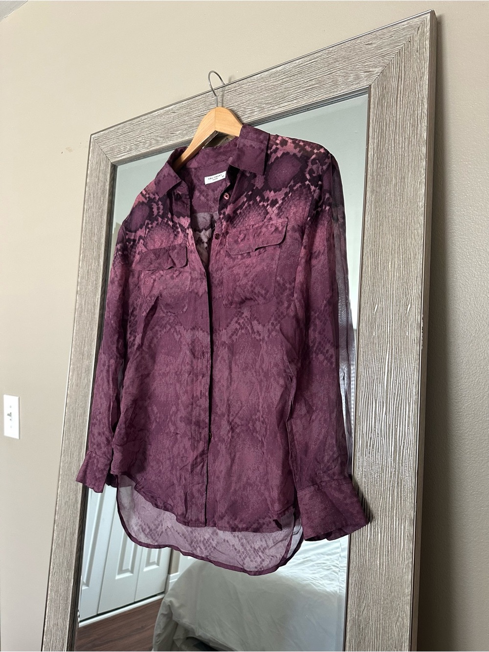 Equipment Femme Women's Purple Silk Long Sleeve Blouse Size Small